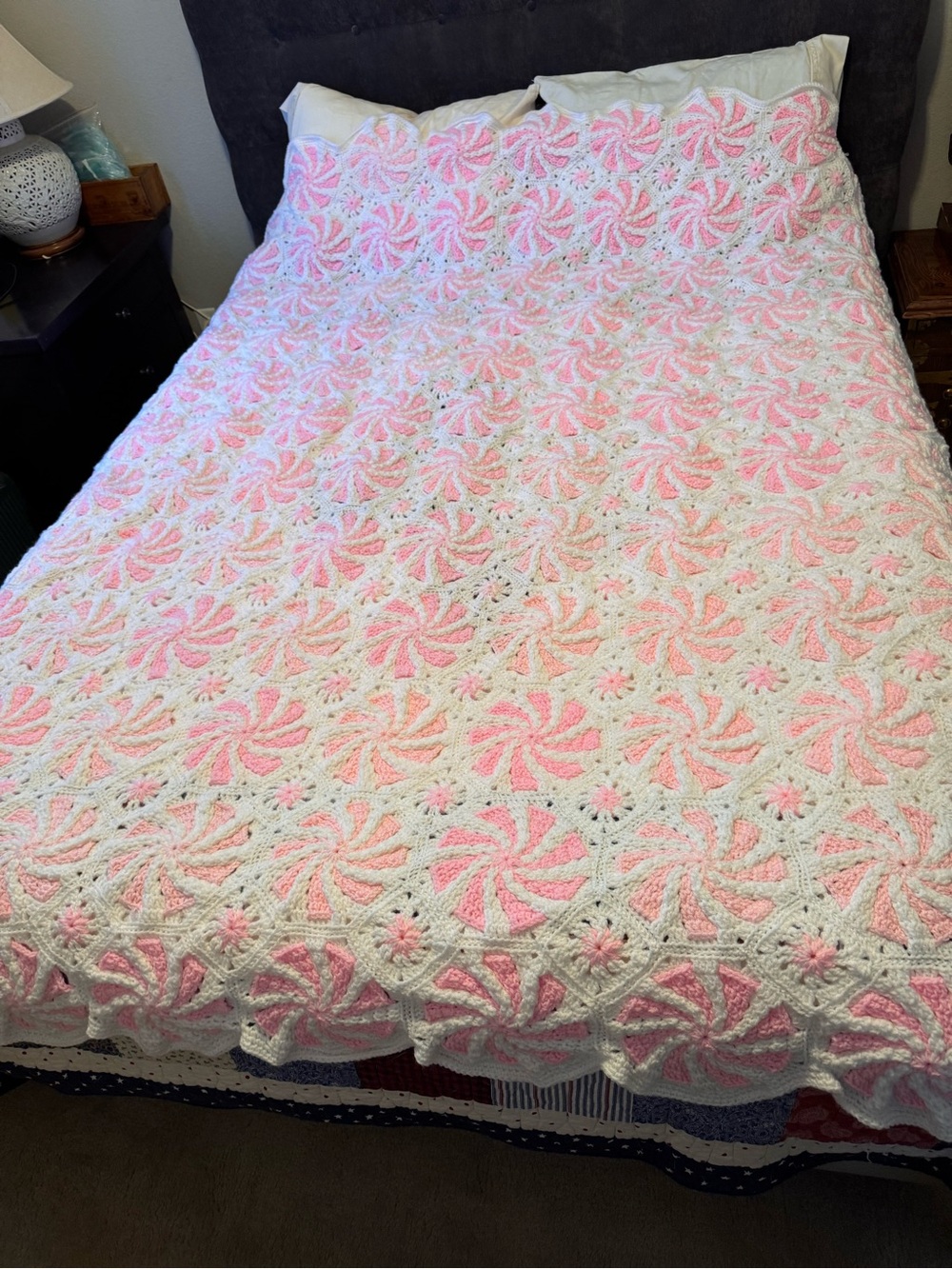 New Hand Made Peppermint crochet Pink/white Queen Sz Bed Approximately 85”X 95”